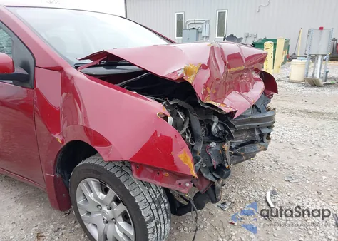 2008 Nissan Sentra 2.0S z USA, uszkodzony, nr VIN 3N1AB61E48L729096